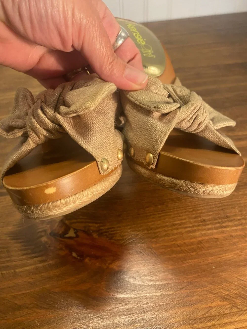 Kensie Girl - Jett Bow Platform Mule Heeled Sandals - Tan/Gold Flecked - 8.5 - Picture 11 of 12
